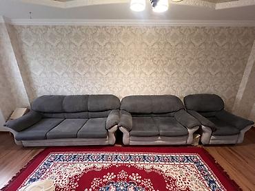 Диваны: Комплект мягкой мебели: два трехместных дивана и одно кресло в одном — 1