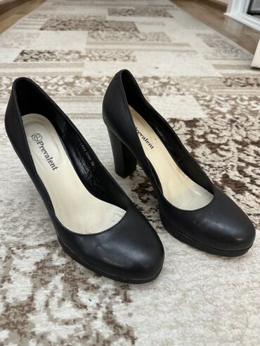 обувь из сша: Туфли 39, цвет - Черный