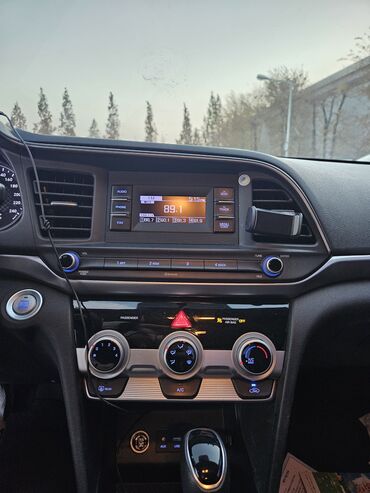 Hyundai: Hyundai Avante: 2019 г., 1.6 л, Автомат, Бензин, Седан — 7