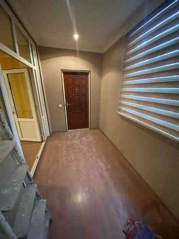 Uzunmüddətli kirayə mənzillər: Durujba Kinoteatırının yanında 5 mərtəbəli binanın 1-ci mərtbəsi 3 -da lalafo.az — 5 Uzunmüddətli kirayə mənzillər: Durujba Kinoteatırının yanında 5 mərtəbəli binanın 1-ci mərtbəsi 3 — 5