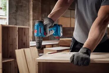 Akumulatorske bušilice: Tehnički podaci Dodatni podaciNapon akumulatora18,0 VObrtni momenat — 13