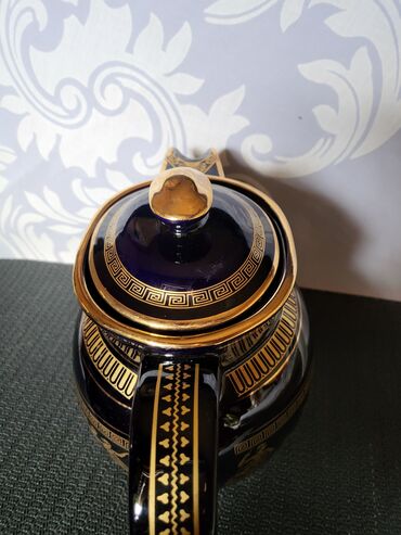 Čajnici: Grcki bokal rucno oslikan 24-om 70,80te . Bokal je perfektan,sve na — 10