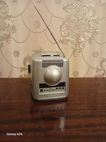 Televizorlar: Əla işlək vəziyyətdədir heç bir problemi yoxdur 12 Voltla adapter ilə — 3