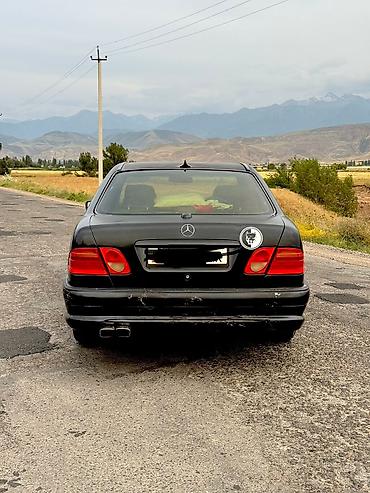 Mercedes-Benz: Mercedes-Benz E-Class: 1995 г., Седан — 6