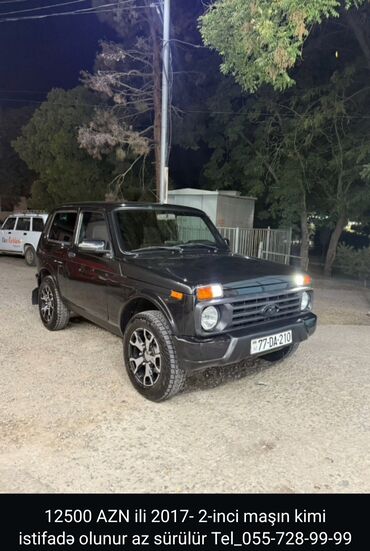 Motonəqliyyat: LADA Niva (3 qapılı, ofroud SUV) – qara rəng Xüsusiyyətlər: - İl