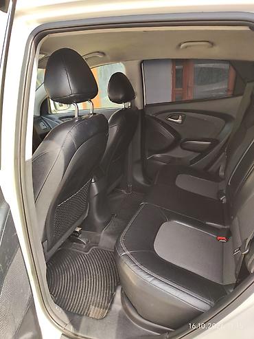 kia rio farasi: Hyundai ix35: 2 l | 2011 il Krossover — 6