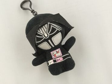 Pluszowy brelok Darth Vader z serii Star Wars. Brelok jest w idealnym