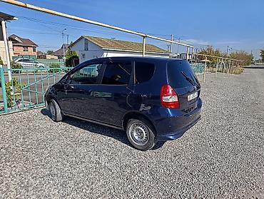 Honda Fit: 2002 г., 1.3 л, Автомат, Бензин, Хэтчбэк