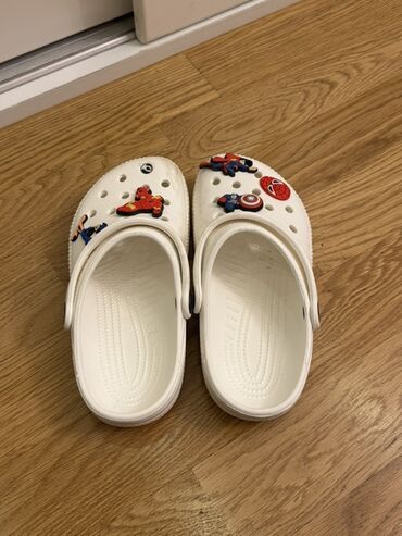 Dəstlər: Original crocs Amerikada alınıb Uşaq üçün ağ rəngli bağçalı qəlib