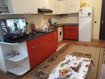 kiraye evler hezi aslanov 2 otaq: Ev Həzi Aslanov Metrosu Və gənclik parkına yaxındır. Yeni tikili 15