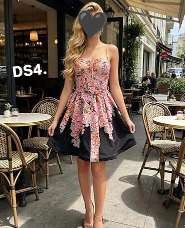 robin haljine: Floral mini haljina sa korpama i kaišem - Kratak A-kroj sa širokom — 3