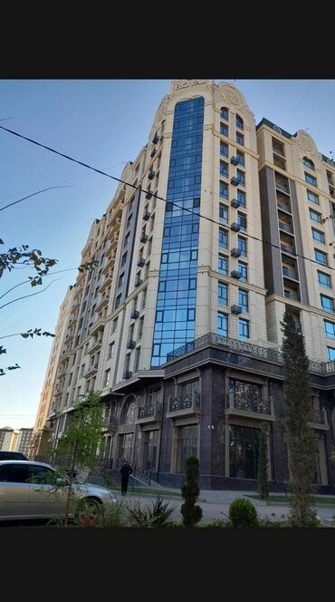 Продажа квартир: 🏢 Продаётся коммерческое помещение! 📍 Адрес: в ЖК "ROYAL" —