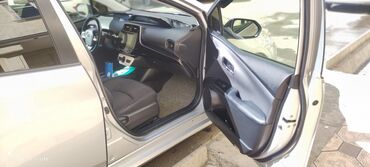 Toyota: Toyota Prius: 2017 г., 1.8 л, Робот, Бензин, Седан — 9