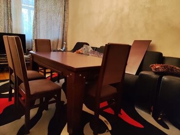 embawood divanlar: Qonaq otağı üçün, İşlənmiş, Açılan, Dördbucaq masa, 6 stul