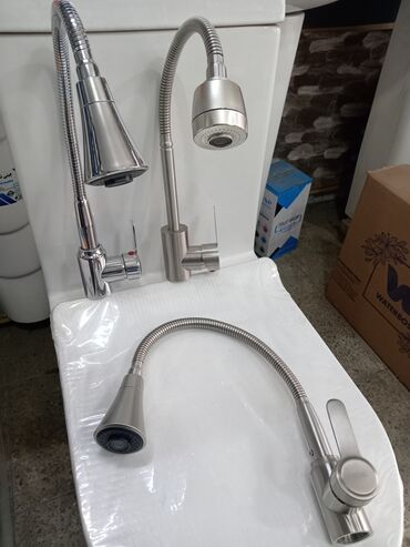 mətbəx kranları: Mətbəx krant əyilən lüləyli ağir korpus mat və xrom. Armud başlı 30azn
