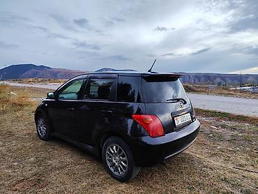 Toyota: Toyota Ist: 2003 г., 1.5 л, Автомат, Бензин, Седан — 4