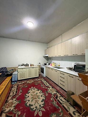 Үйлөр: 6 бөлмө жана андан көп, 250 м², 6 соток, Бишкек, Дордой базары Риелтор — 6