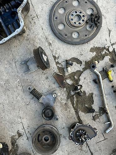 Другие детали для мотора: Продаются запчасти на 1az Маховик 1000 Клапанная крышка 1500 Поддон — 2