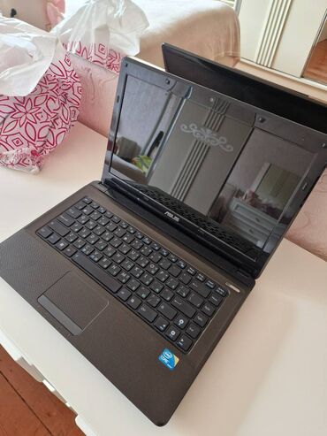 notebook toshiba i5 8gb: Noutbook yaxşı vəziyətdədir heç bir problemi yoxdur təzəsini aldığım