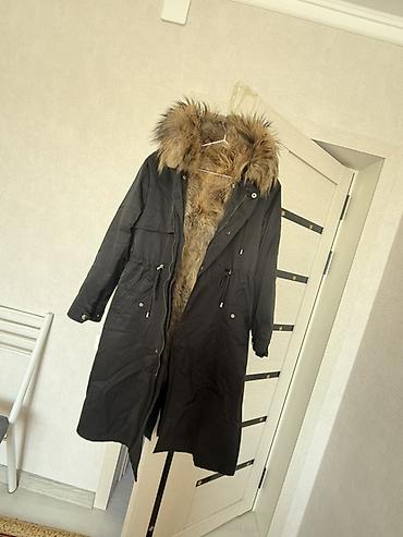 second hand: Пуховик, Длинная модель, С мехом — 4