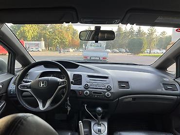 honda inside: Honda Civic: 2007 г., 1.3 л, Автомат, Бензин, Седан — 7