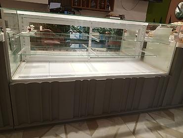 Soyuducu avadanlığı: Şirniyyat üçün vitrin soyuducu 900 manat cəmi 6 ay işlənib ünvan — 1