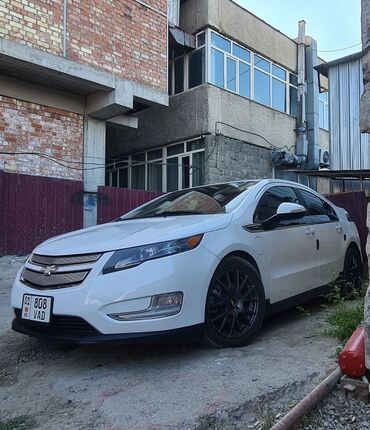 Chevrolet: Chevrolet Volt: 2013 г., 1.4 л, Вариатор, Гибрид, Седан