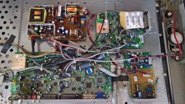 Aksesoari za TV i video: Universum &Seg 32" Lcd tv u delovimaVestel 17MB11-6 130505 main — 1