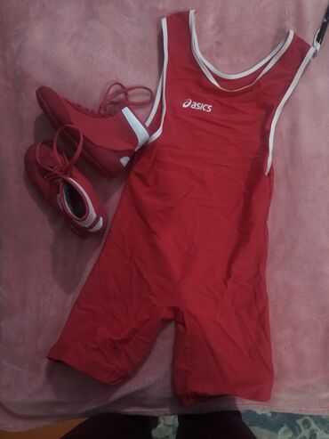 женские вещи размер 52 или 54: Спортивный костюм цвет - Красный