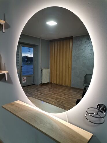 ogledalo za sminkanje sa svetlom: Wall mirror, shape - Round, Backlit, Used