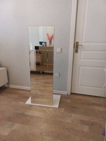 guzgu tek: Güzgü Floor mirror, Düzbucaqlı, Sadə