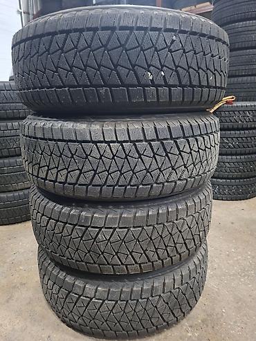 Шины 235 / 60 / R 18, Зима, Б/у, Комплект, Внедорожные (АТ/МТ), Япония, Bridgestone