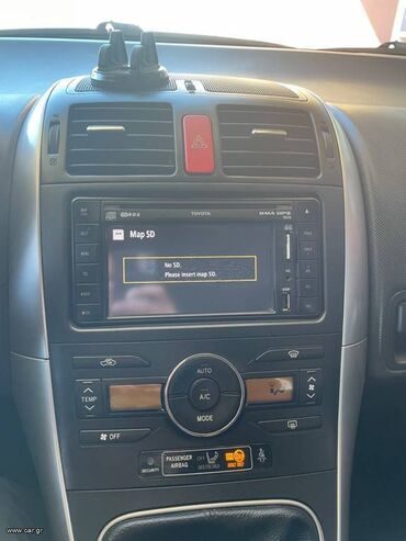 Toyota: Toyota Auris: 1.4 l. | 2011 έ. Χάτσμπακ — 25
