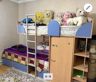 bunk bed: Детский модульный гарнитур в комнате: двухъярусная кровать с — 1