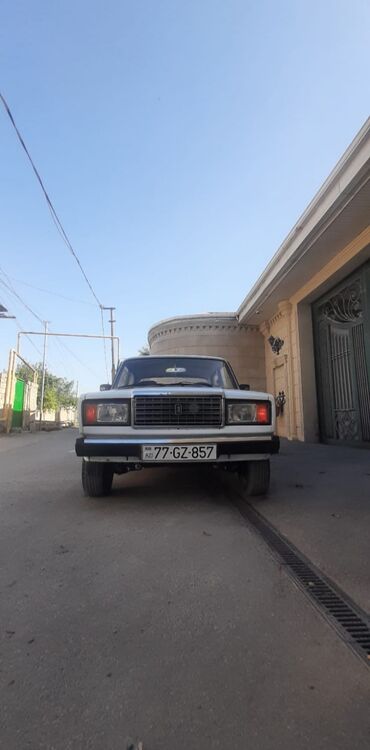 2107 modeli: VAZ (LADA) 2107: 1.6 l | 1992 il 200000 km Sedan
