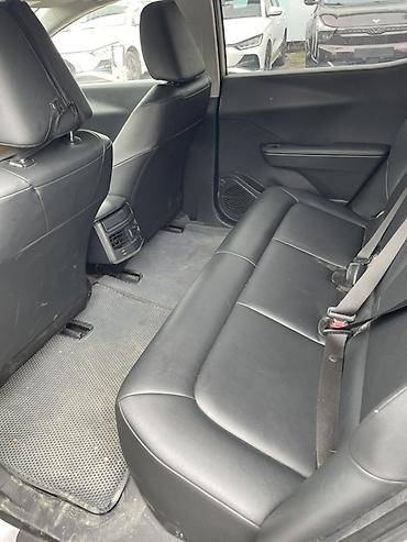 byd e9 1: Toyota bZ3: 2023 г., Электромобиль, Седан — 5