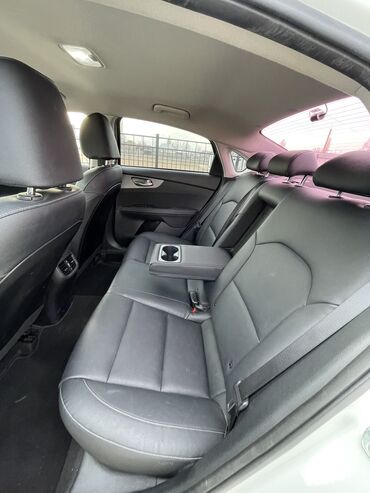 Kia: Kia K3: 2019 г., 1.6 л, Бензин, Седан — 12