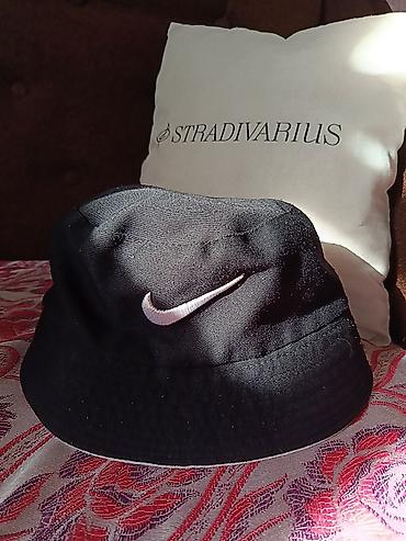 Nike bucket papaq – iki tərəfli model - Rənglər: bir tərəfi qara
