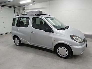 toyota bz5: Toyota Yaris Verso: 2000 г., 1.3 л, Механика, Бензин, Минивэн — 3