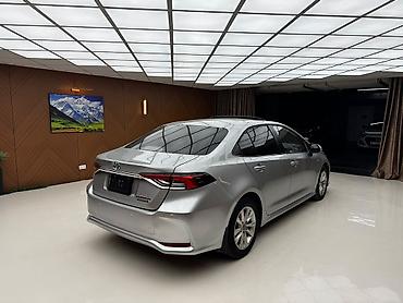 mazda 8: Toyota Corolla: 2023 г., 1.8 л, Вариатор, Гибрид, Седан — 9