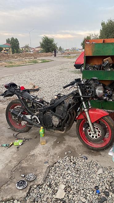 super soco: Naked Suzuki, 600 куб. см, Бензин, Взрослый, Б/у — 3
