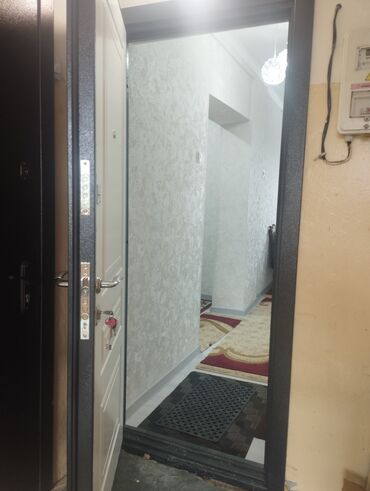 сниму дом на иссык куле: 2 комнаты, 48 м², 105 серия, 3 этаж, Косметический ремонт