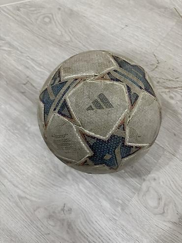 adidas şort: Adidas futbol topu

Real aliciya endirim olunar, 35 manata alinib — 3
