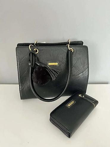 Putni koferi i torbe: GUESS ženska torba + novčanik – set - Elegantan set sastavljen od — 5