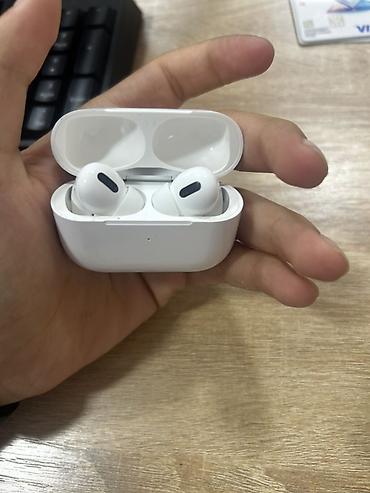 mikrofonlu qulaqliq: Qulaqlıq: TWS in-ear model, ağ rəng • Aktiv Səs-küyün Azaldılması — 3