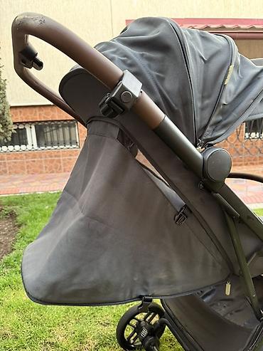 Коляски: Коляска, цвет - Серебристый, Б/у — 10