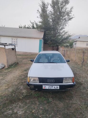щит прибор на ауди б4: Белый седан Audi 100 с классическим дизайном, который подойдет как для