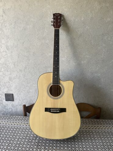 Fleytalar: Akustik gitara, Yamaha, 6 sim, Yeni, Ödənişli çatdırılma
