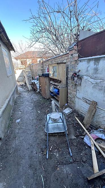 Продажа коттеджей и домов: Дом с участком 5 соток, Чон-Арык. Г образный - На участке залит — 5