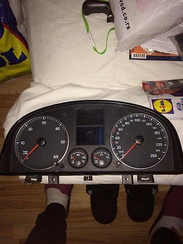 Car Interior Parts: KILOMETAR SAT ZA VW TOURAN AUTOMATIK TDI 179000KM | Zvati od 8-22h i — 2